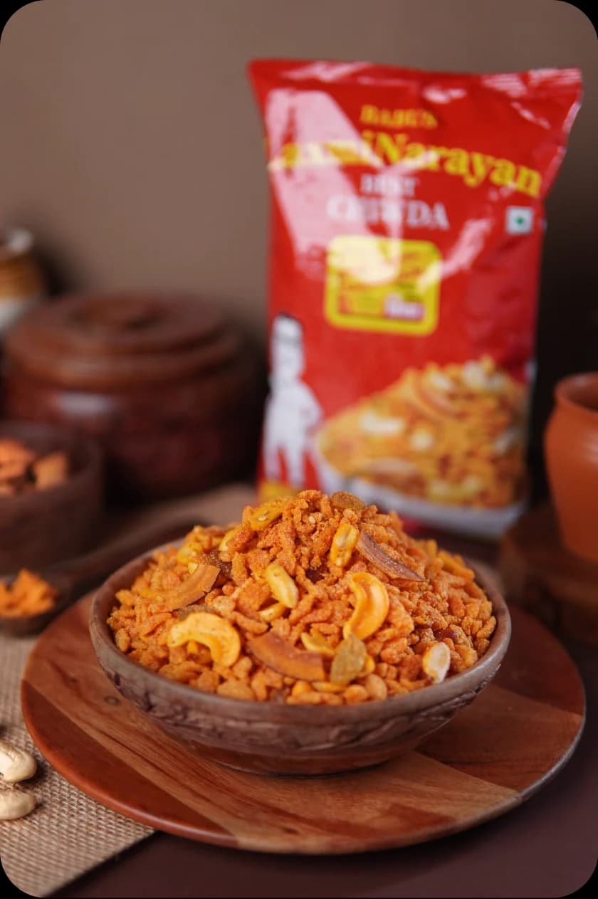 Babus Laxminarayan Chiwda bowls and packaging